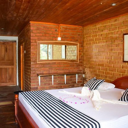 Rafters Retreat Hotel Kitulgala Exterior photo